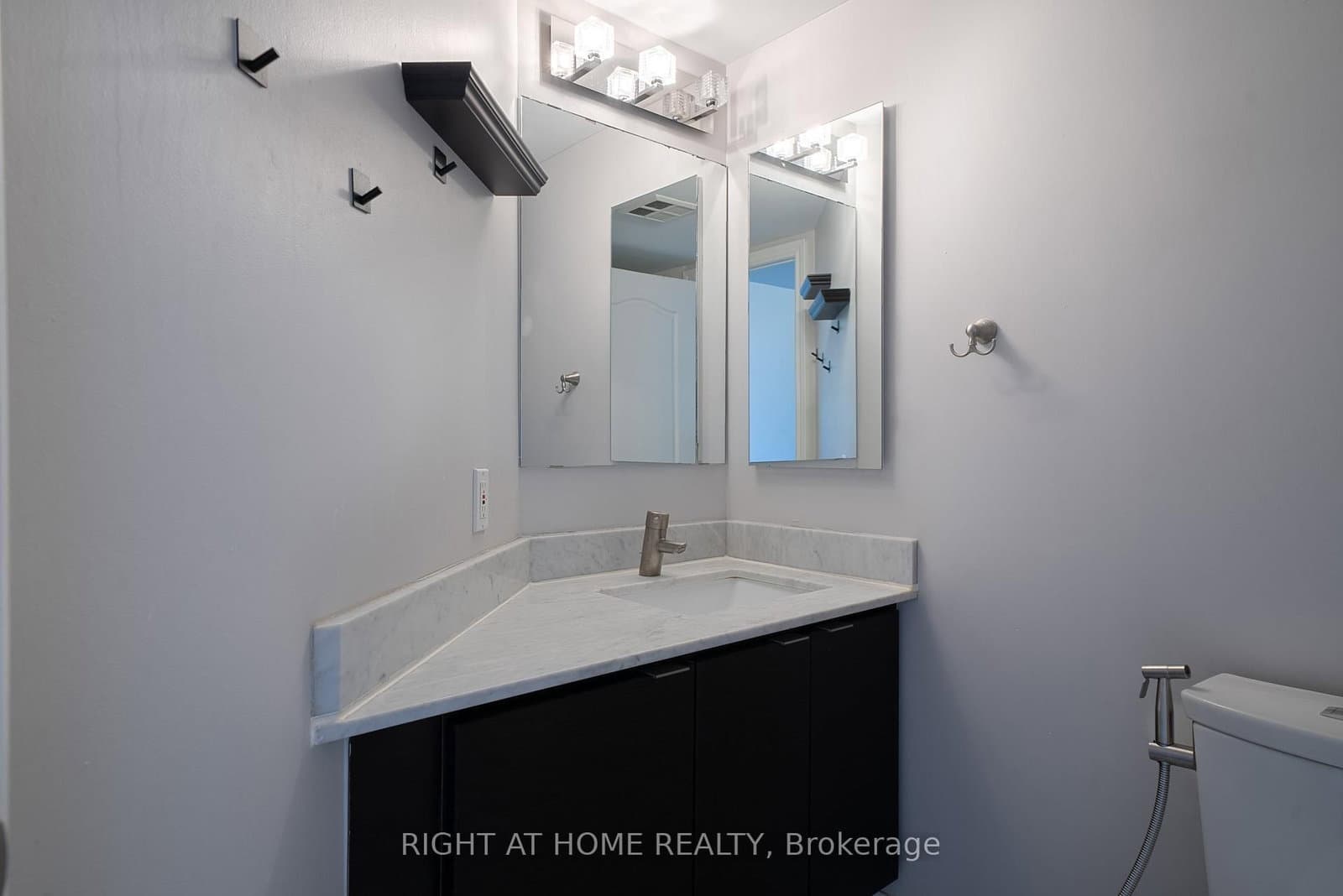 115 Omni Drive, Unit 709 thumbnail 10