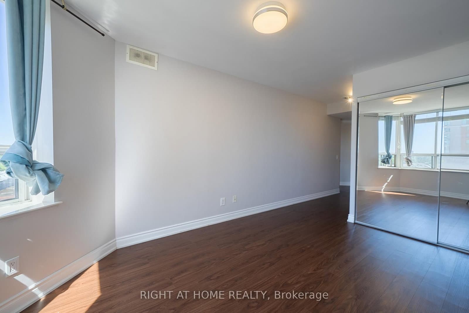 115 Omni Drive, Unit 709 thumbnail 9