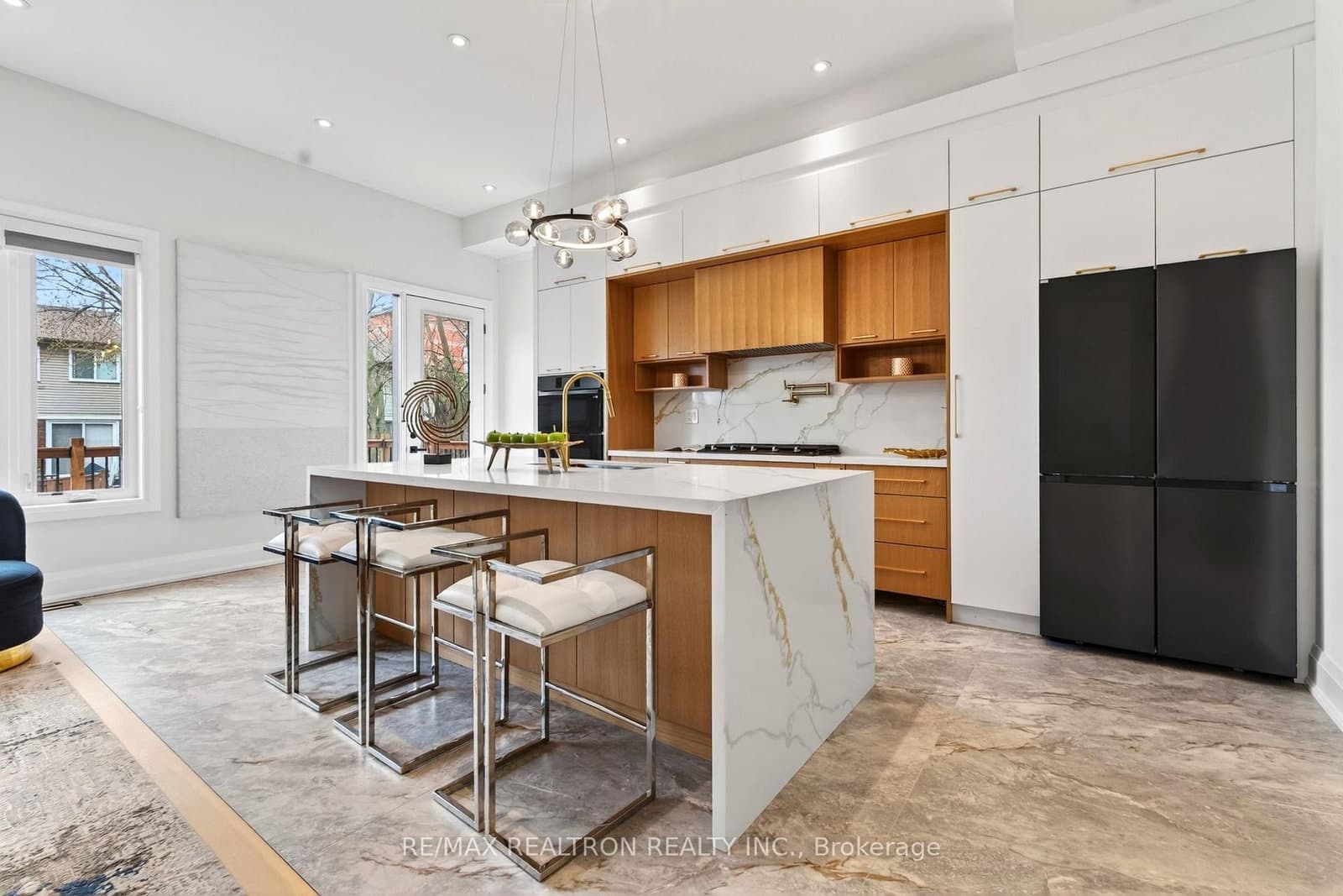 792 Midland Avenue thumbnail 13