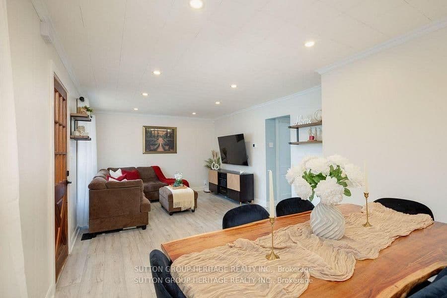 34 Maple Street thumbnail 9