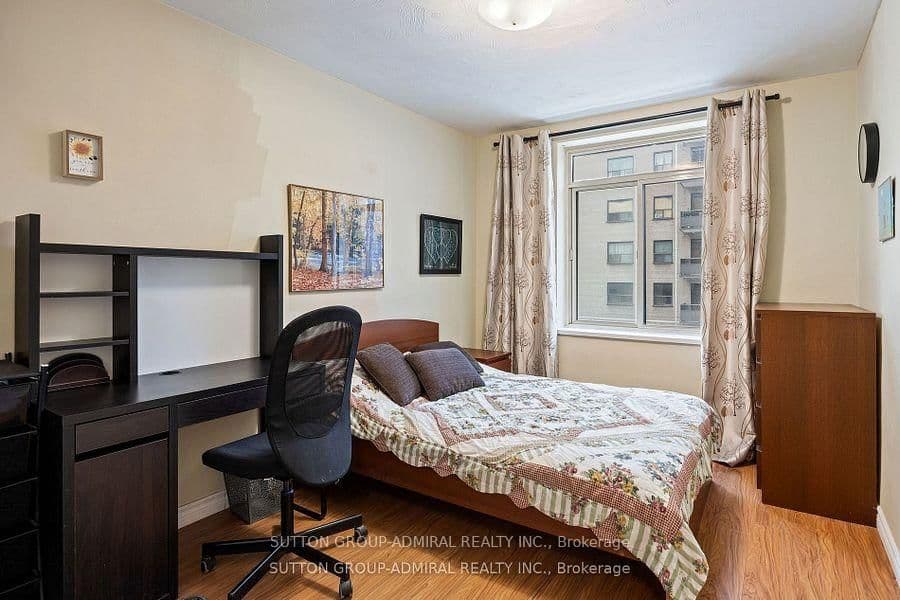 825 Kennedy Road N, Unit 406 thumbnail 20