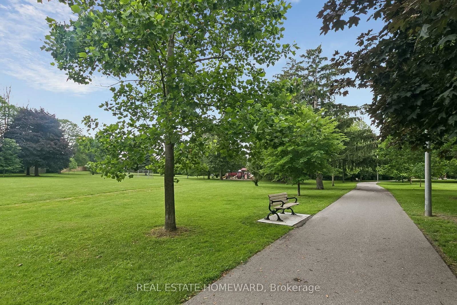 94 Rochman Boulevard thumbnail 40