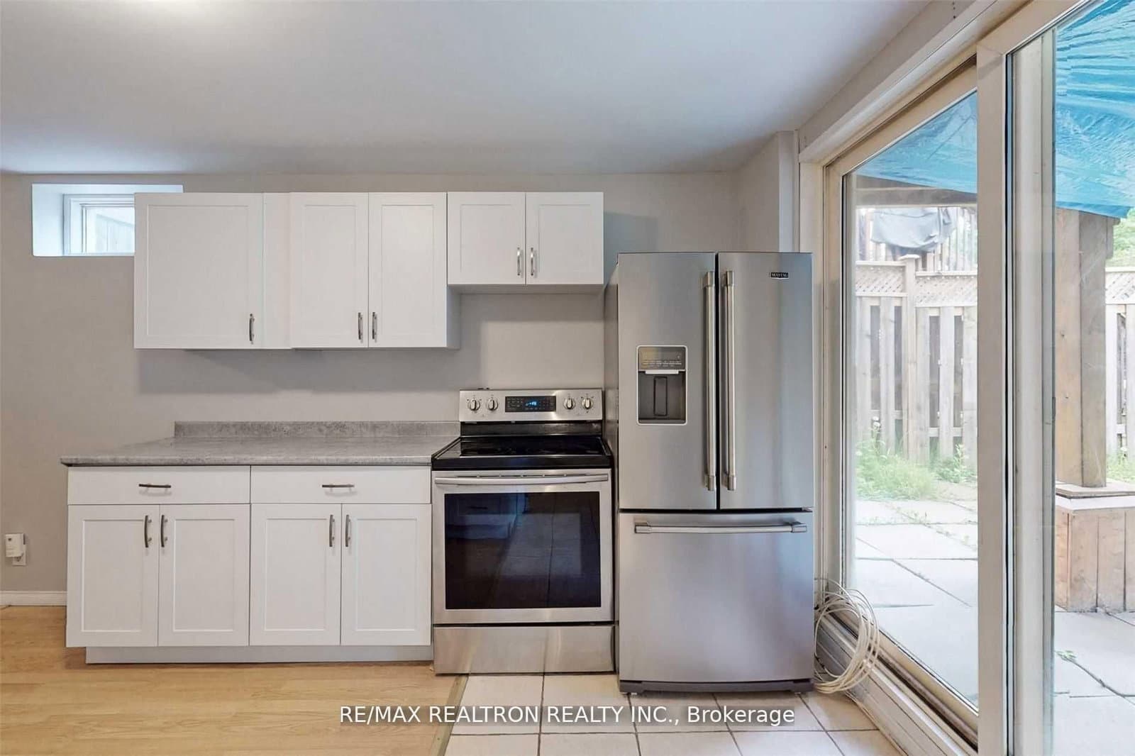 1250 Dartmoor Street, Unit #Lower thumbnail 2