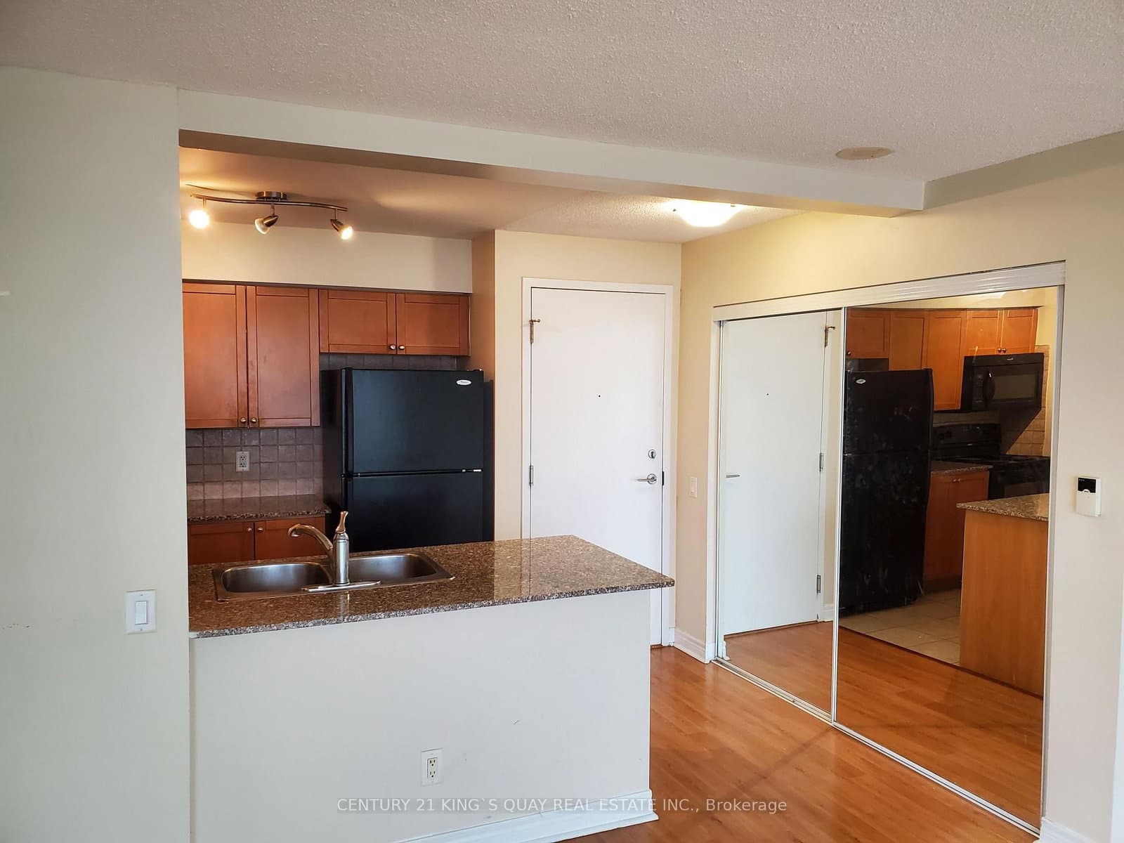 83 Borough Drive, Unit 1405 thumbnail 6