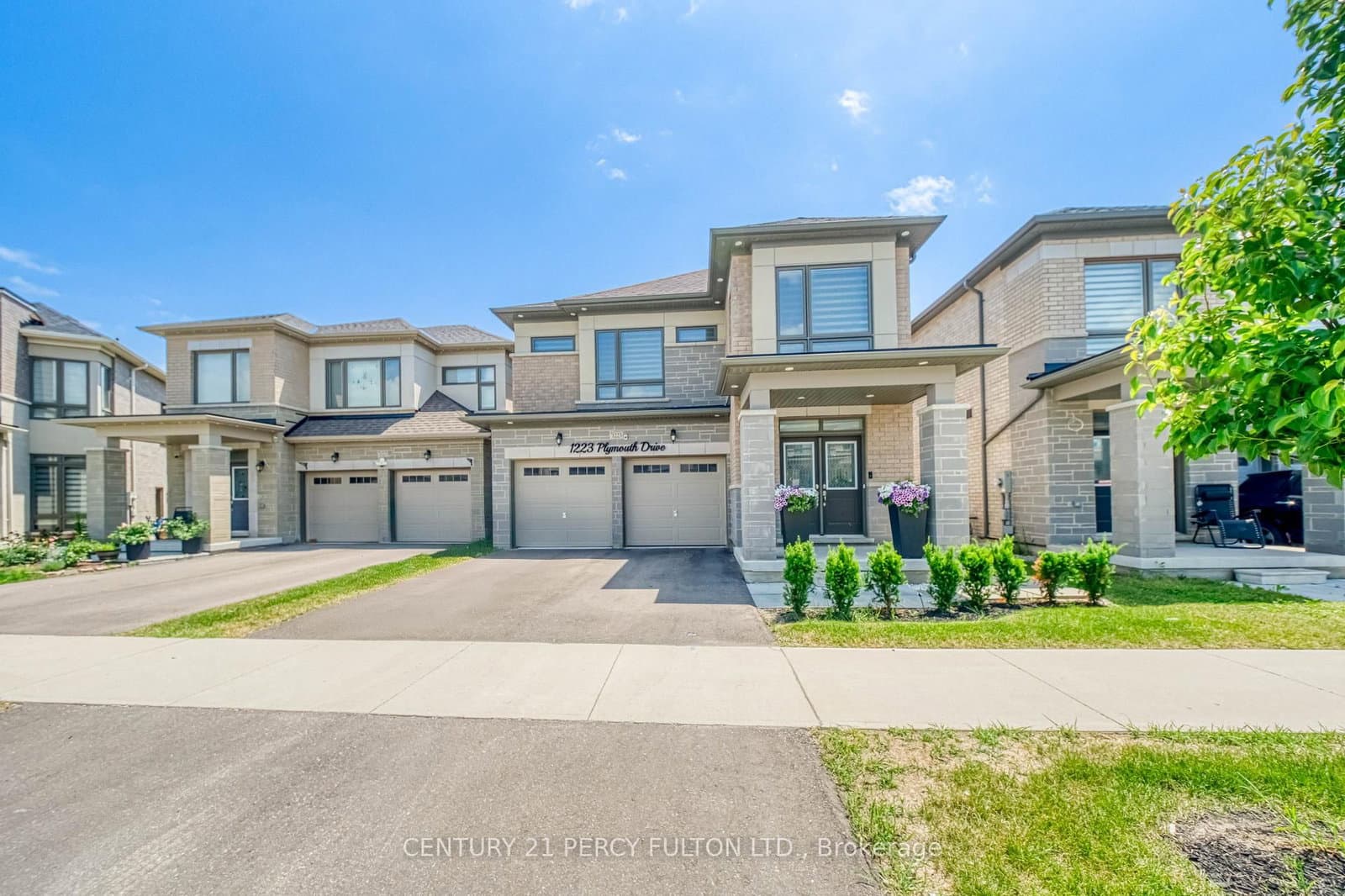 1223 Plymouth Drive thumbnail 2