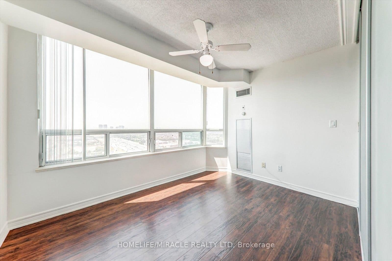 68 Corporate Drive, Unit 3521 thumbnail 16