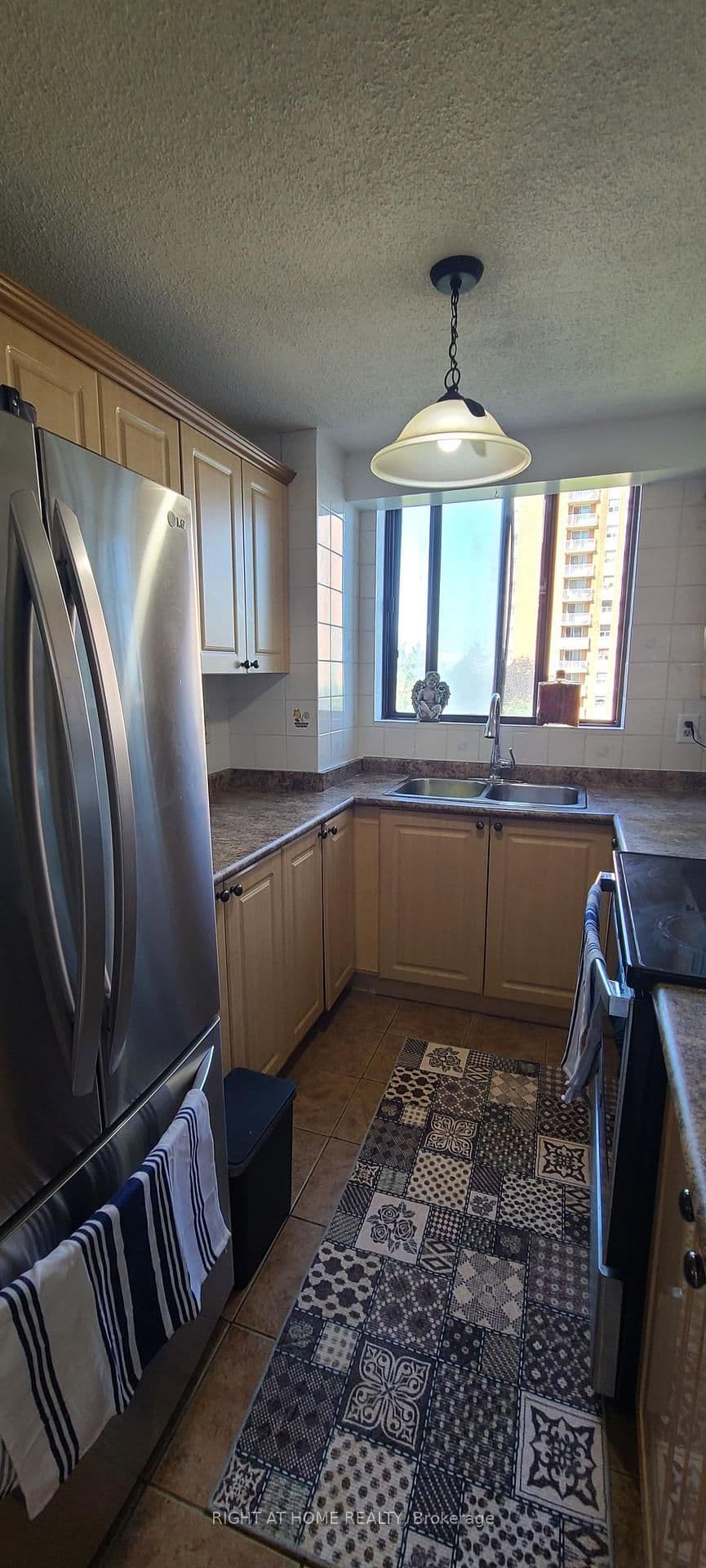 10 TAPSCOTT Road, Unit 405 thumbnail 11