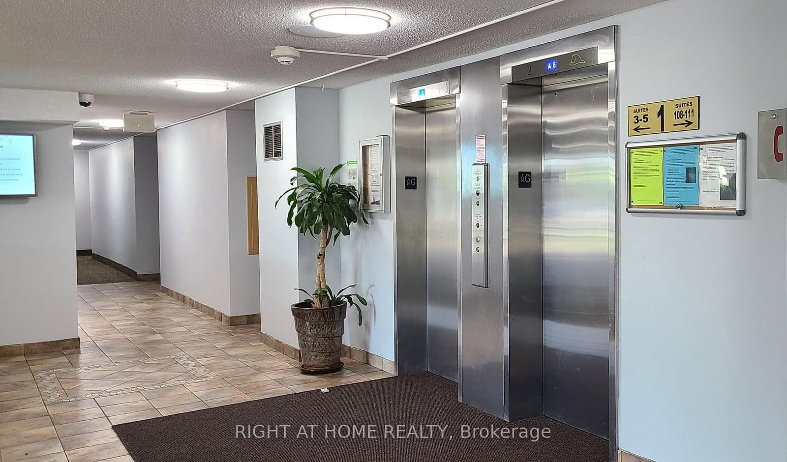 10 TAPSCOTT Road, Unit 405 thumbnail 3