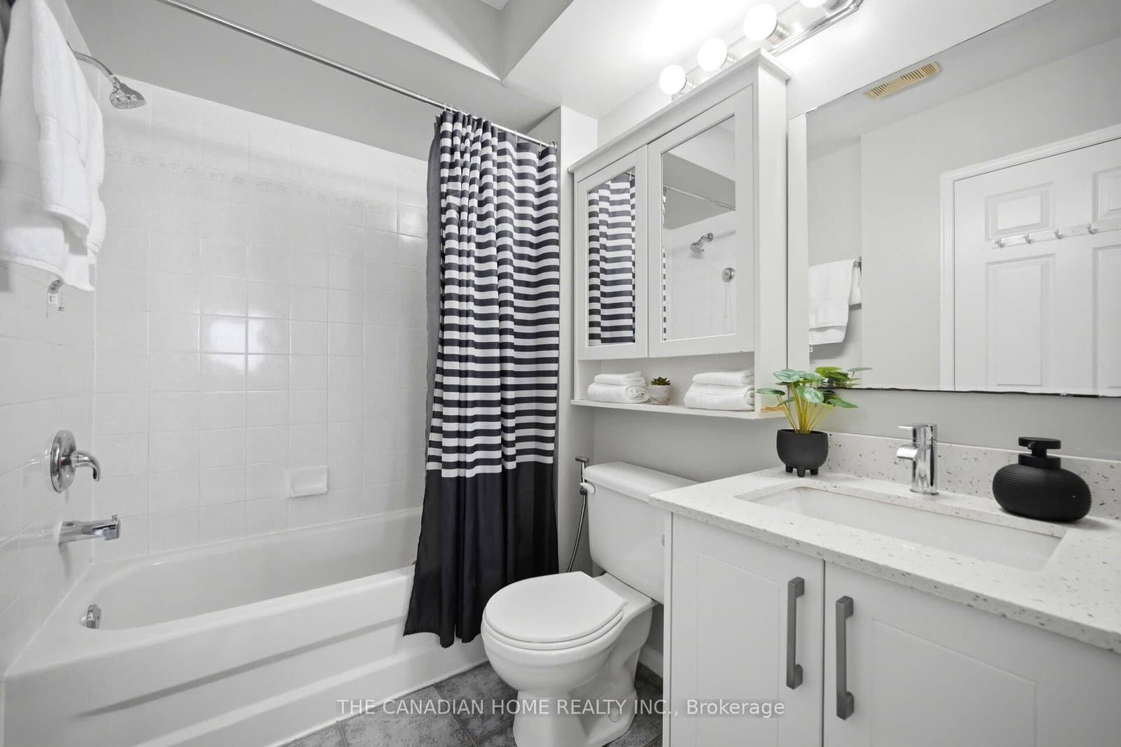 9482 Sheppard Avenue E thumbnail 22