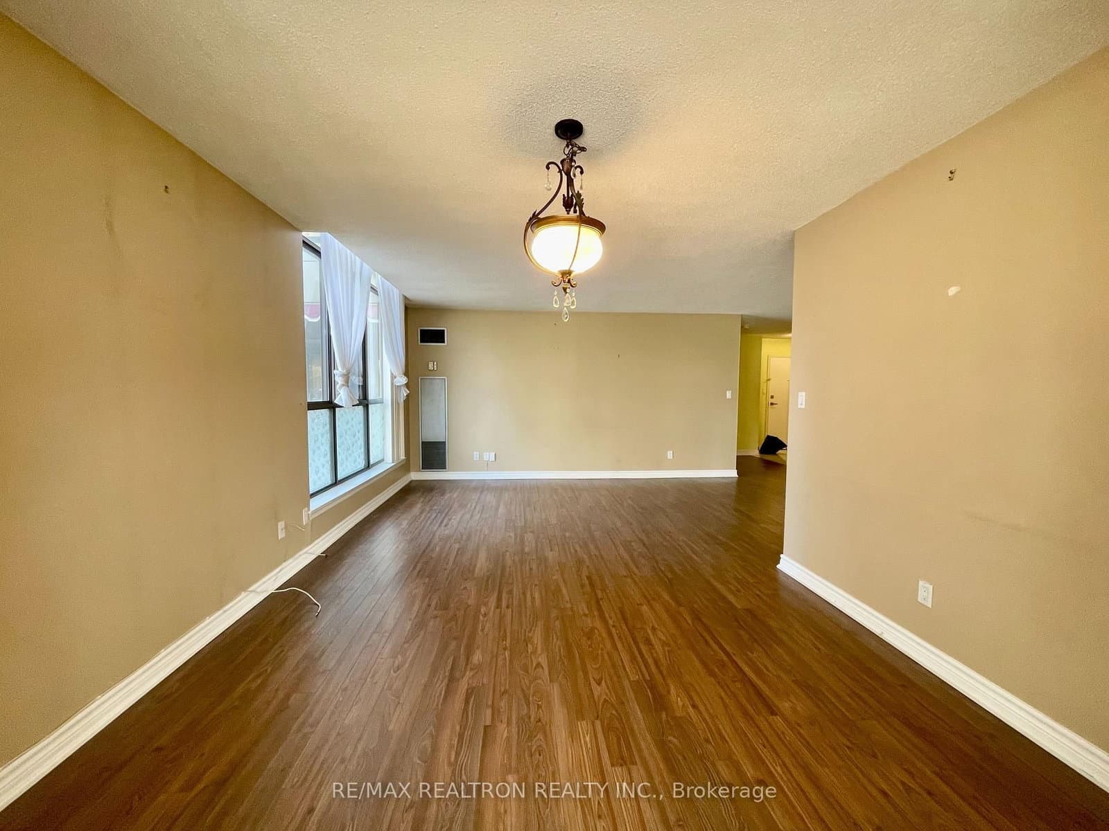 55 Bamburgh Circle, Unit 114 thumbnail 7