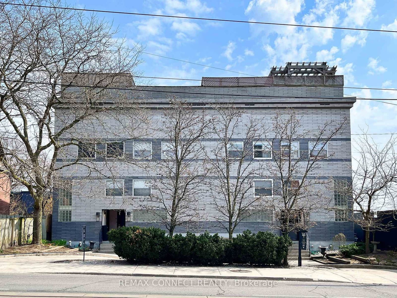 517 Kingston Road, Unit 4 thumbnail 2