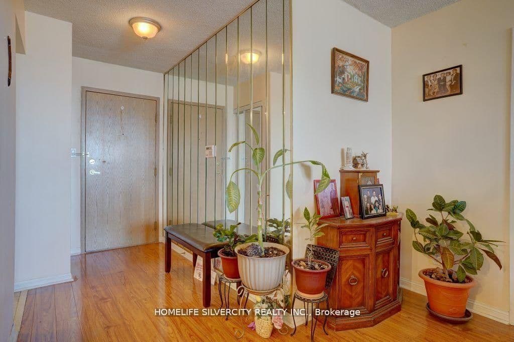 88 Corporate Drive, Unit 1617 thumbnail 12