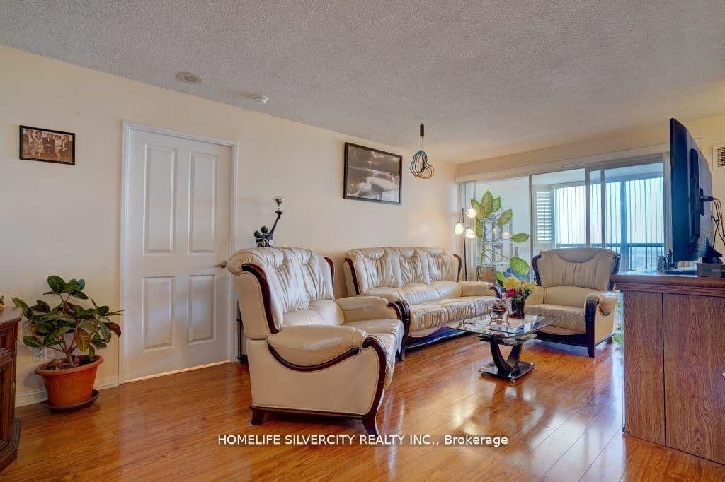 88 Corporate Drive, Unit 1617 thumbnail 9