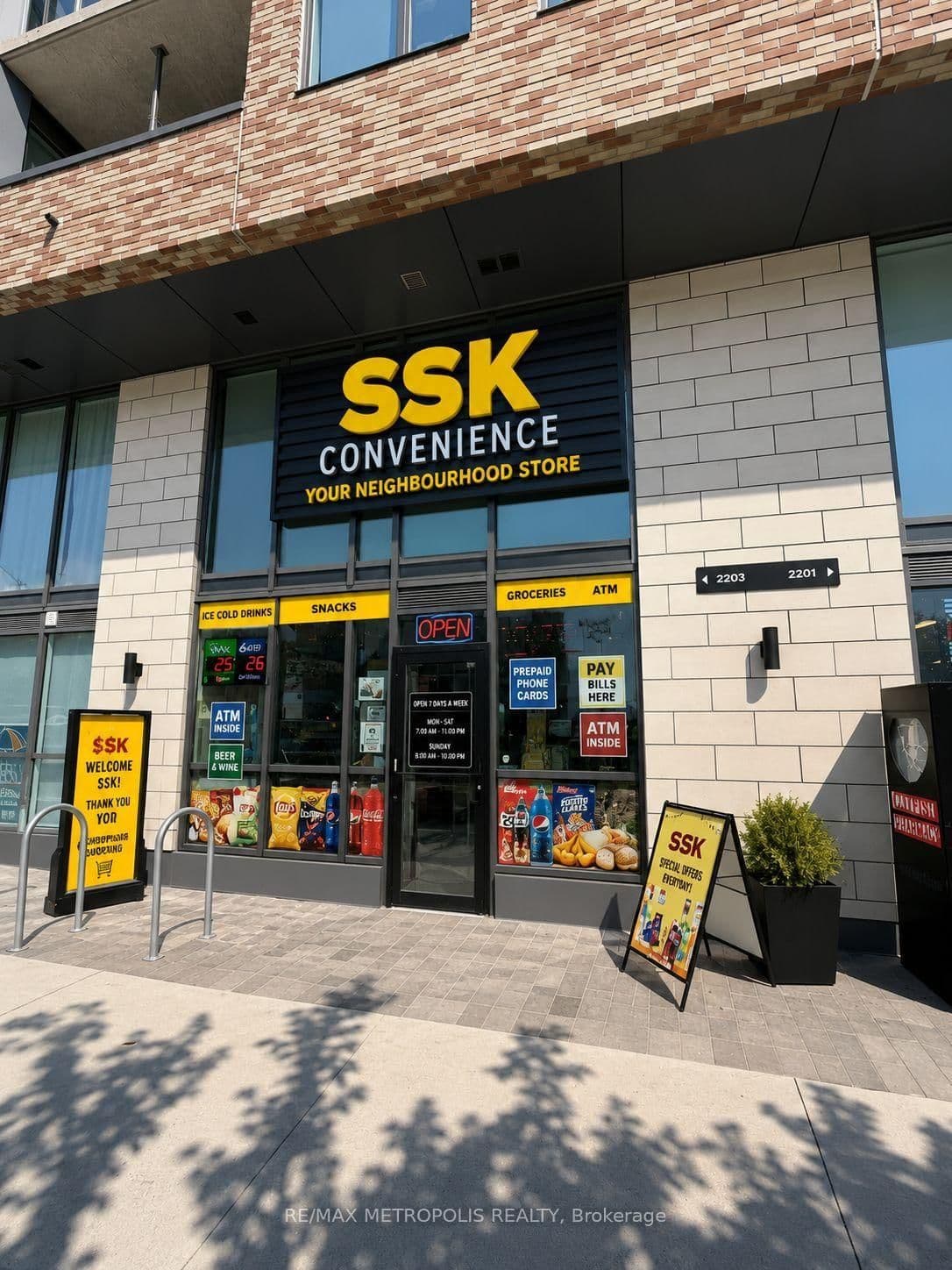 #20 - 2203 Kingston Road