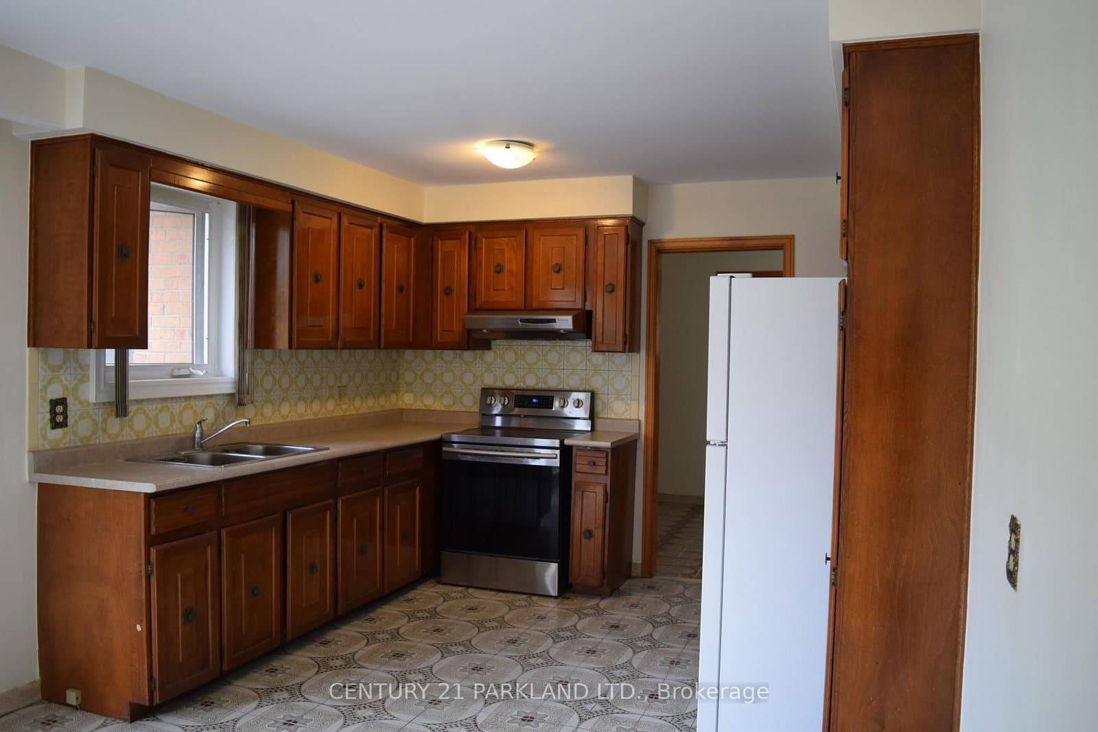 38 Beamsville Drive thumbnail 4