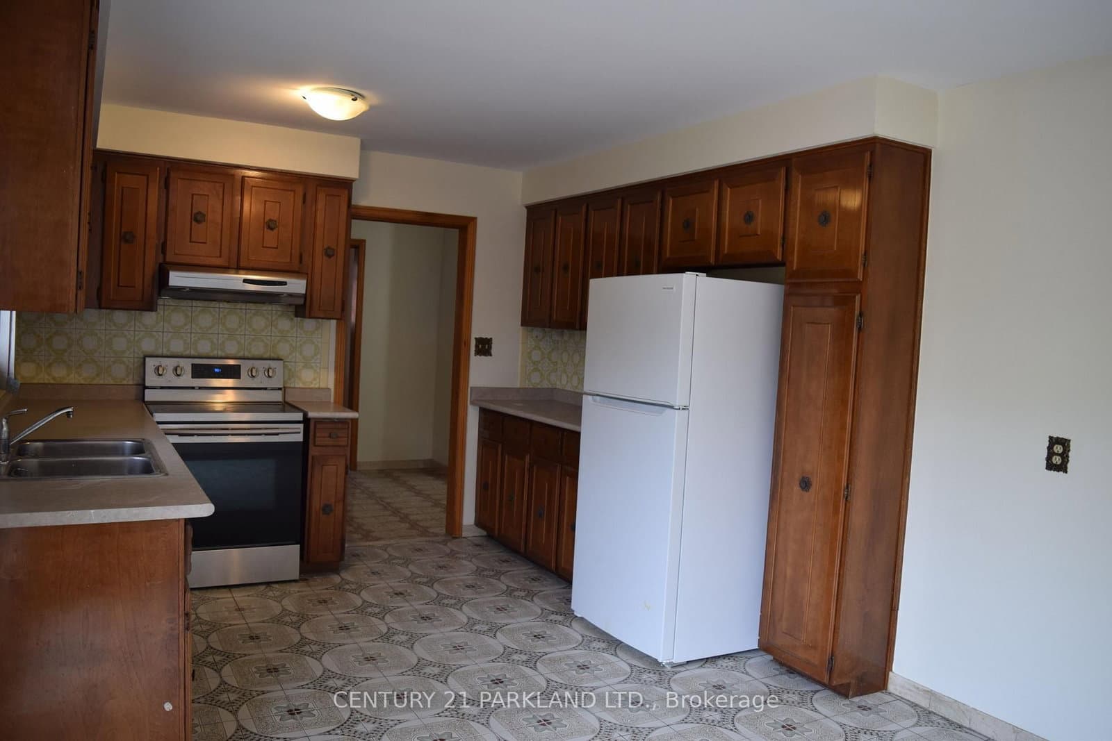 38 Beamsville Drive thumbnail 6