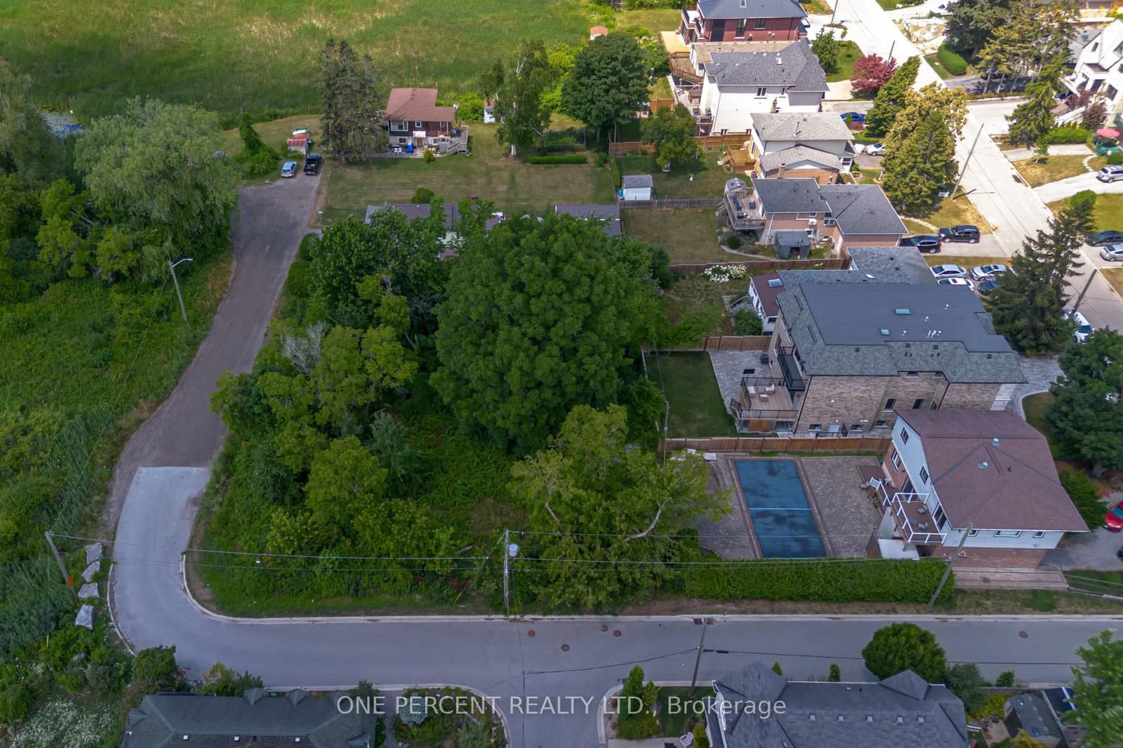 805 St. Martins Drive thumbnail 11