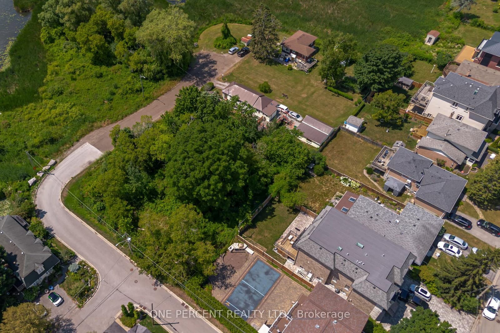 805 St. Martins Drive thumbnail 9