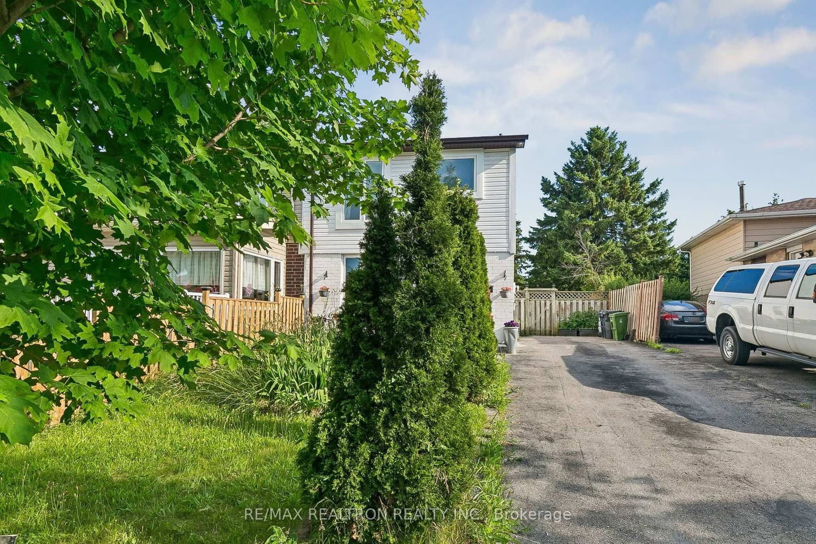 25 Whiteleas Avenue thumbnail 3