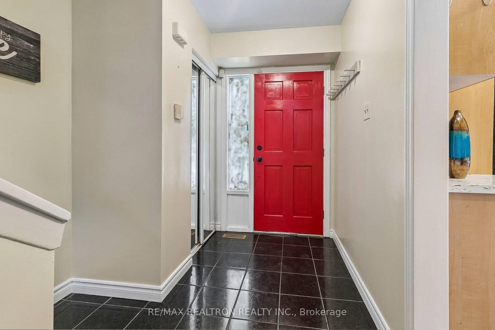 25 Whiteleas Avenue thumbnail 4