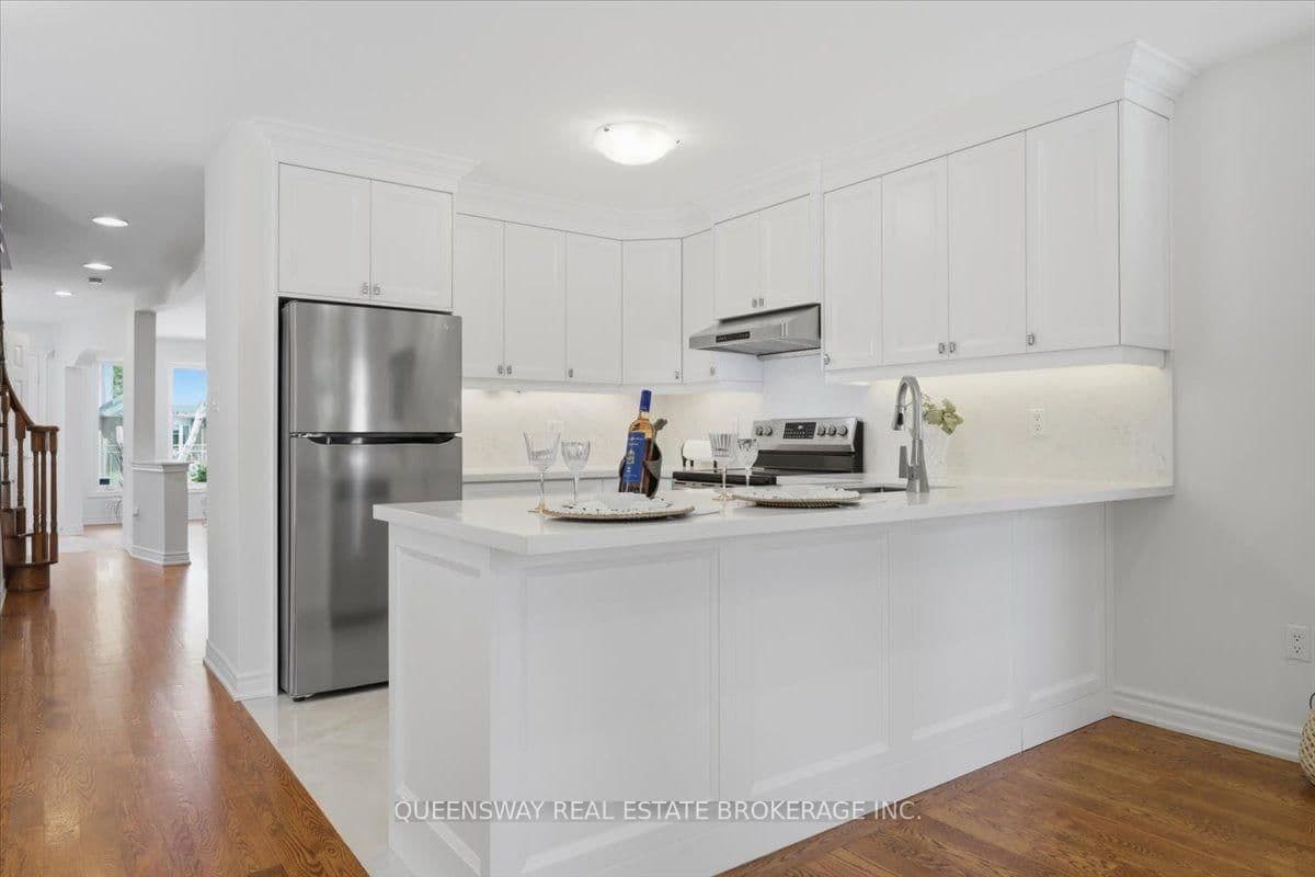 83 Floyd Avenue thumbnail 20