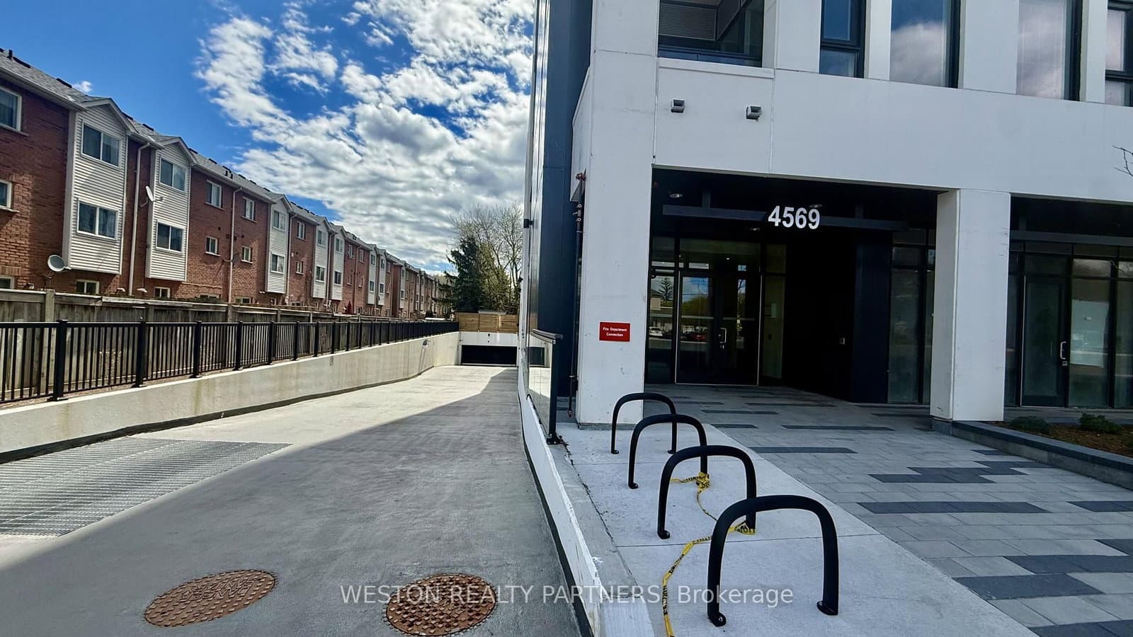 4569 Kingston Road, Unit 01 thumbnail 3