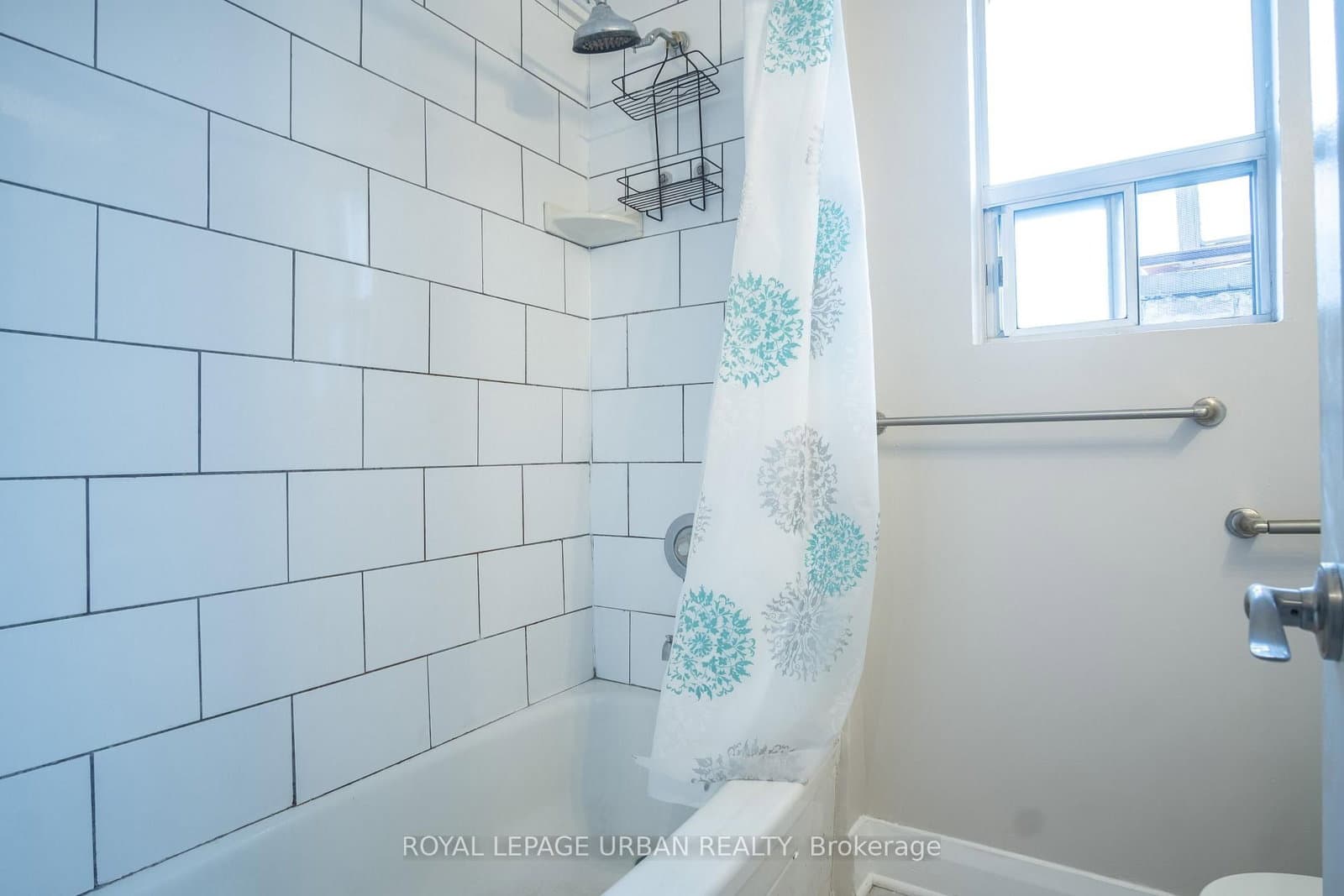 636 Danforth Avenue, Unit 2 thumbnail 17