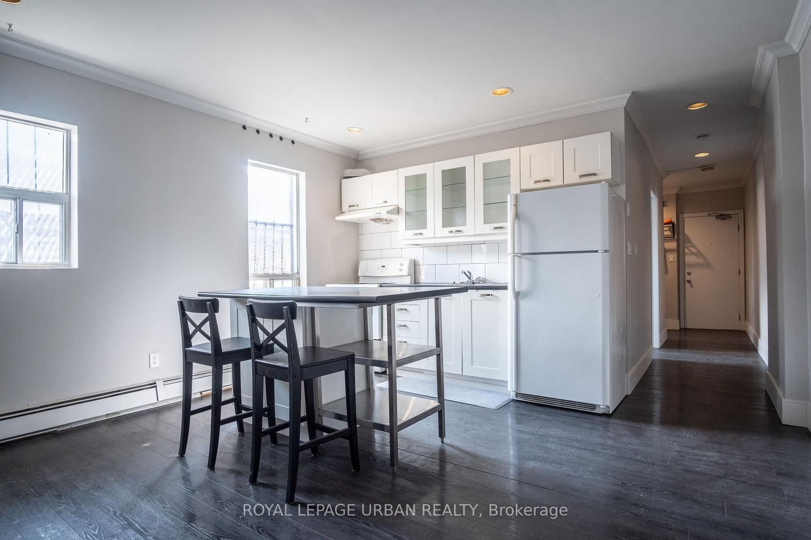 636 Danforth Avenue, Unit 2 thumbnail 7