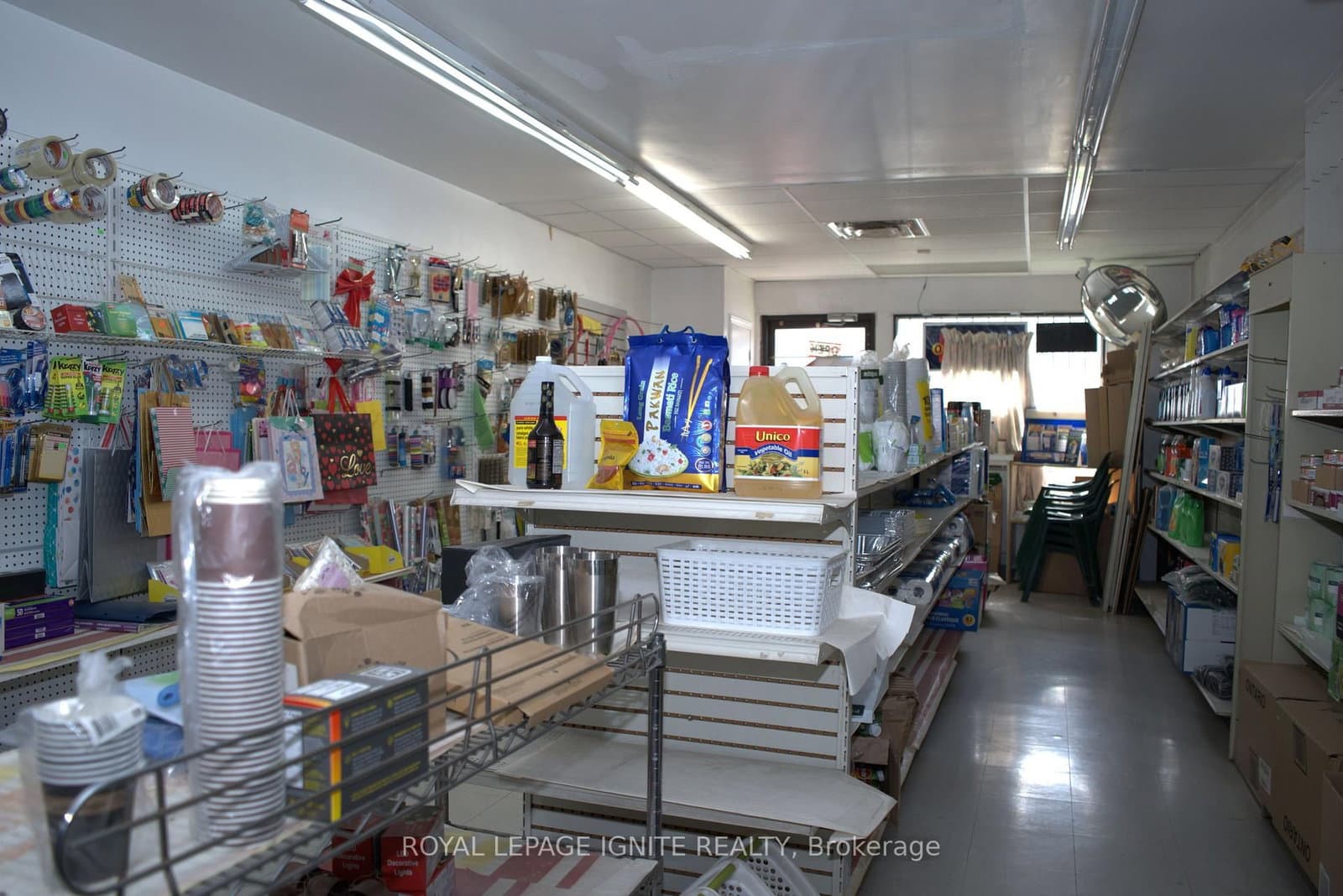 300 Dundas Street E thumbnail 3