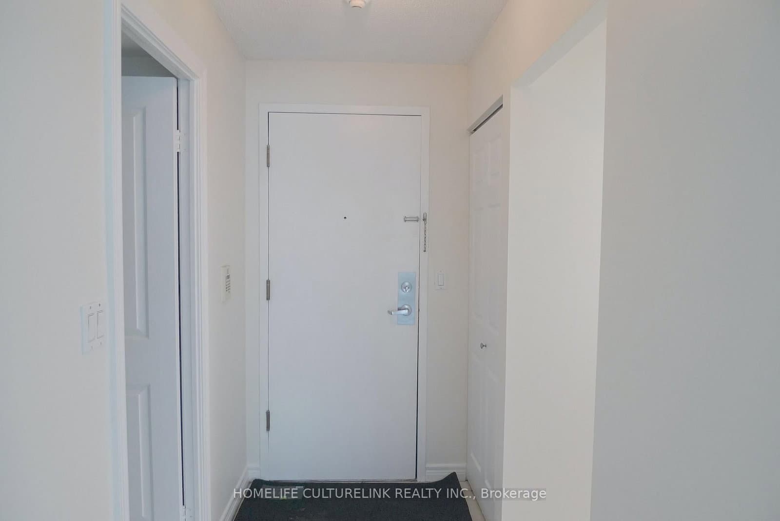 68 Corporate Drive, Unit 1929 thumbnail 2