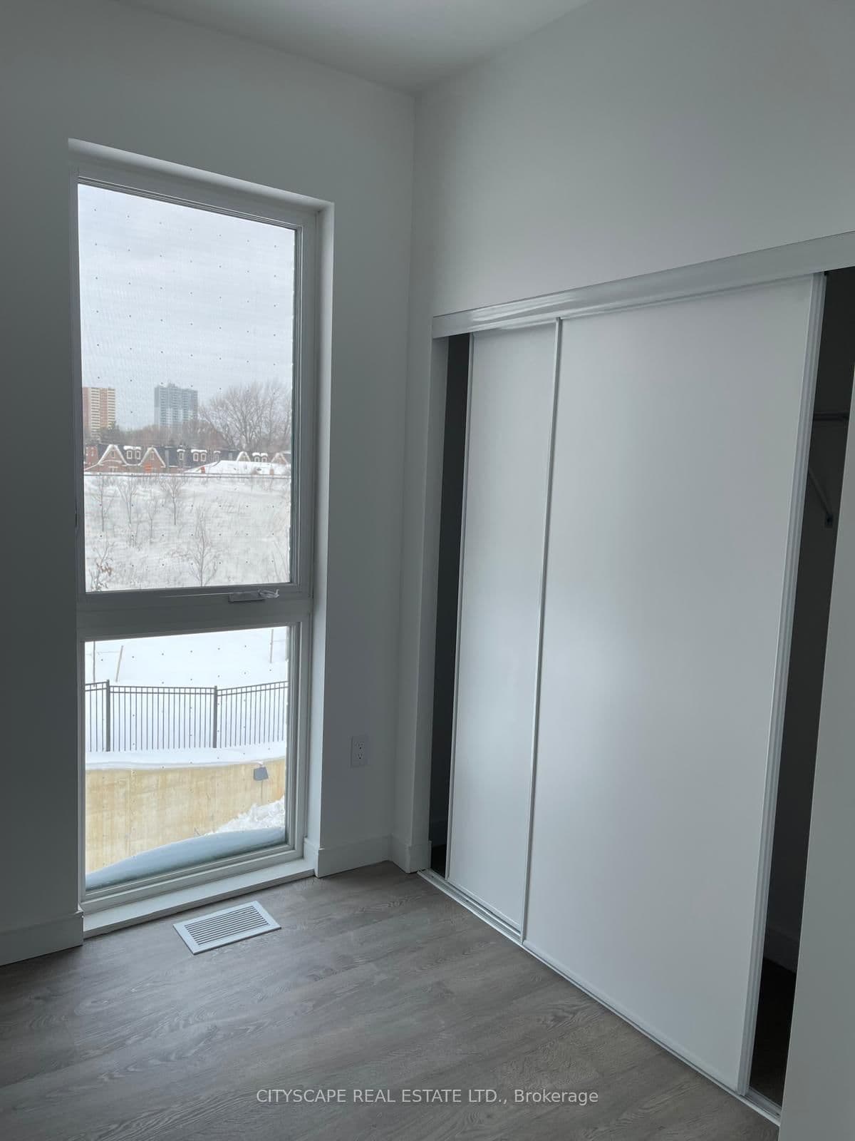 174 Clonmore Drive S, Unit 4C thumbnail 32