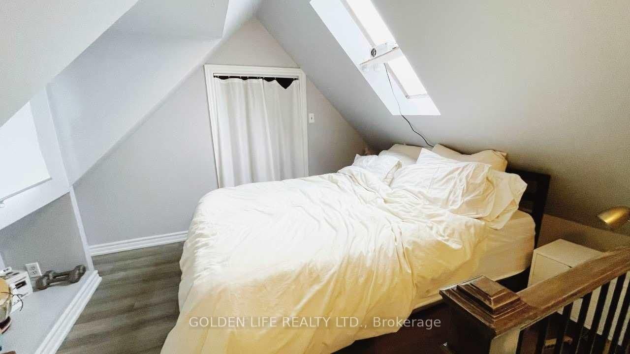 786 Pape Avenue, Unit Upper thumbnail 11