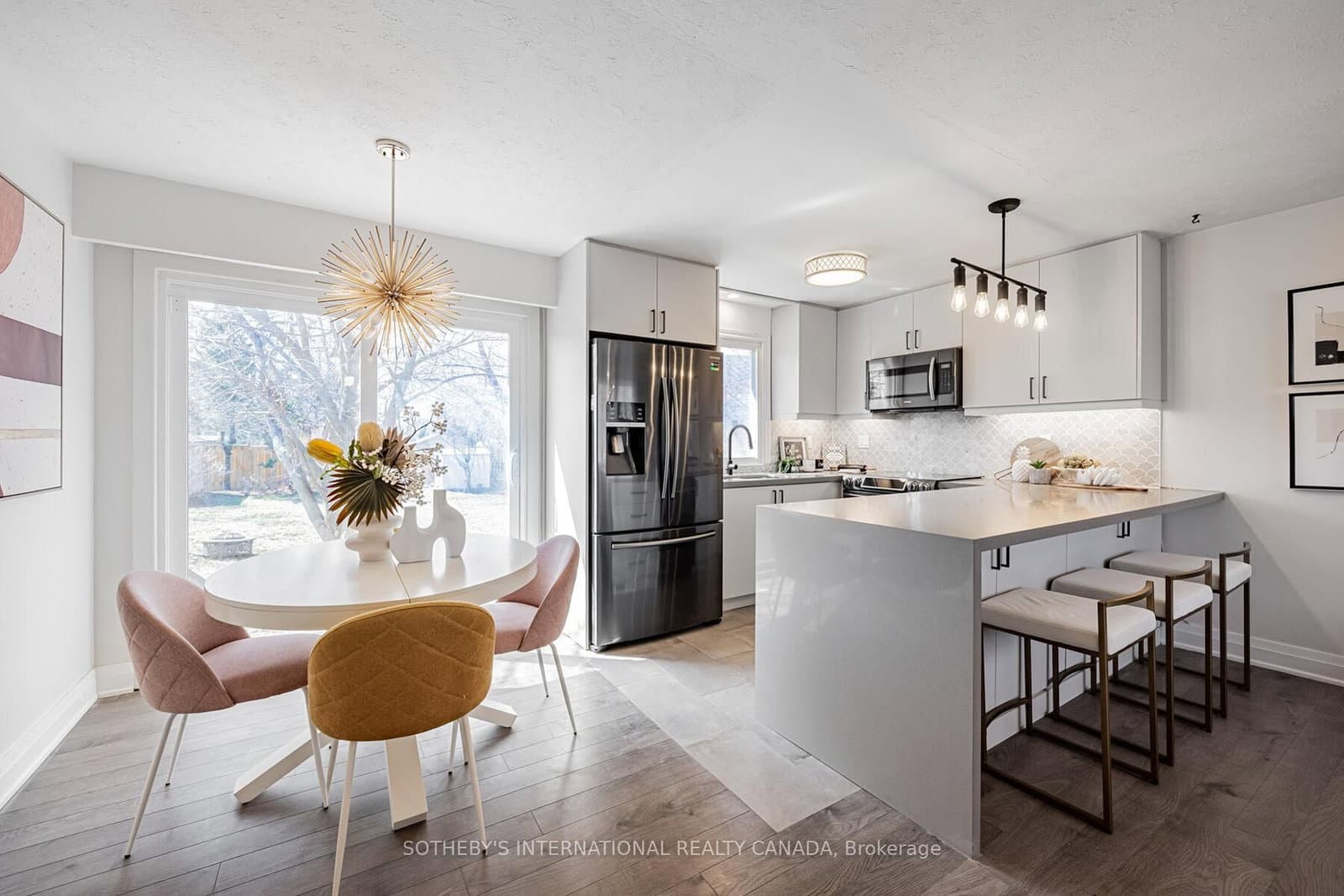 4075A Lawrence Avenue E thumbnail 12
