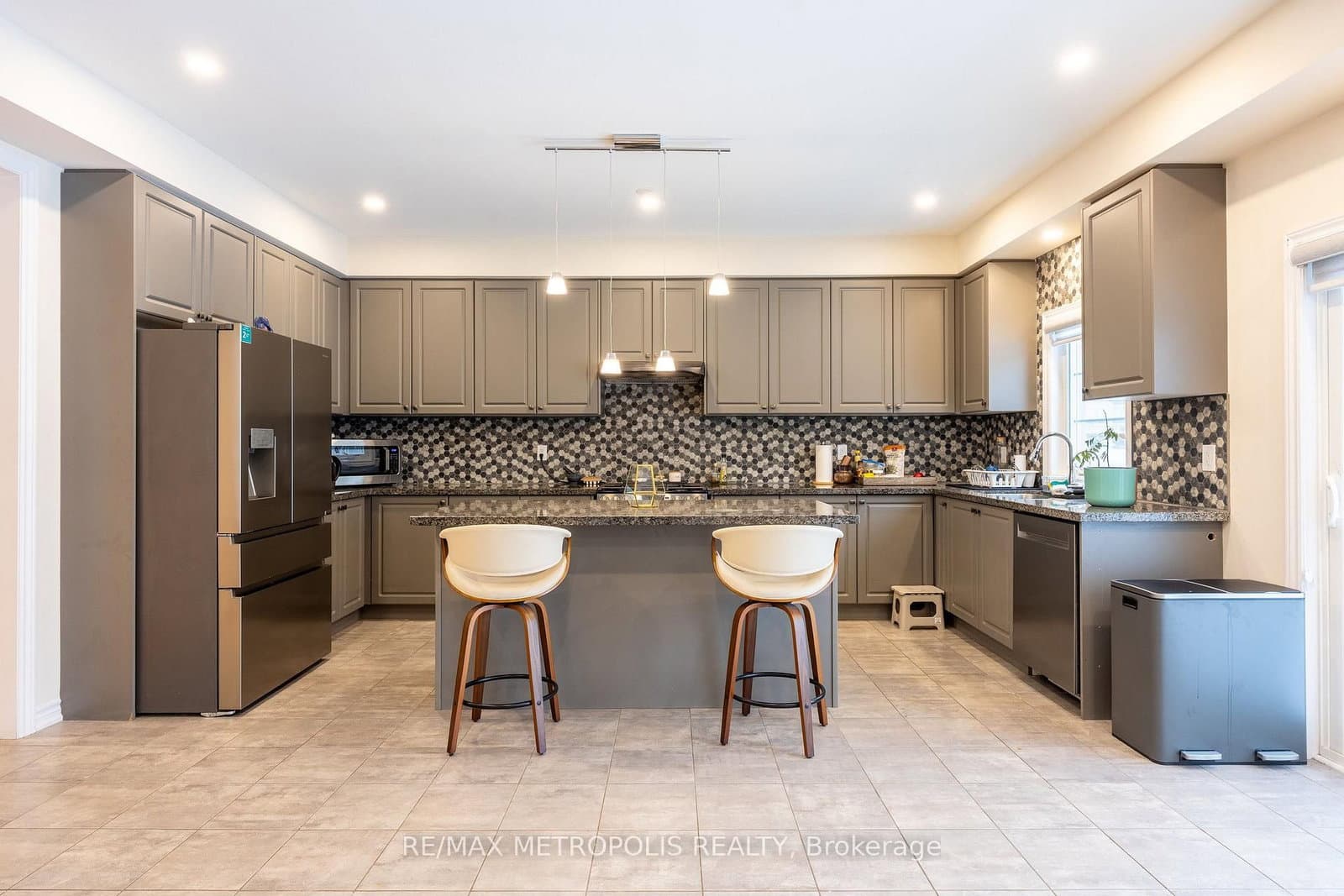 217 Ronald Guscott Street, Unit Main thumbnail 13