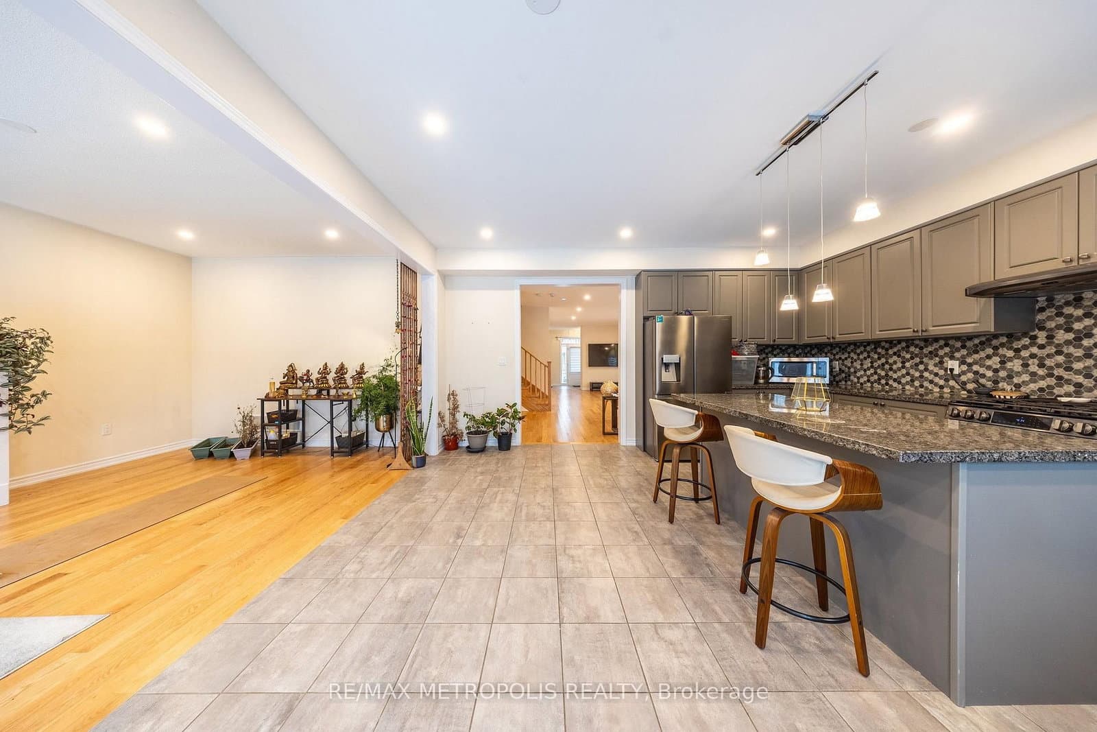 217 Ronald Guscott Street, Unit Main thumbnail 14