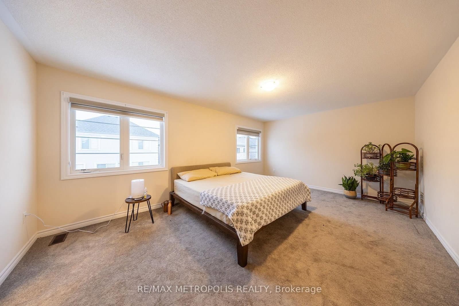 217 Ronald Guscott Street, Unit Main thumbnail 17