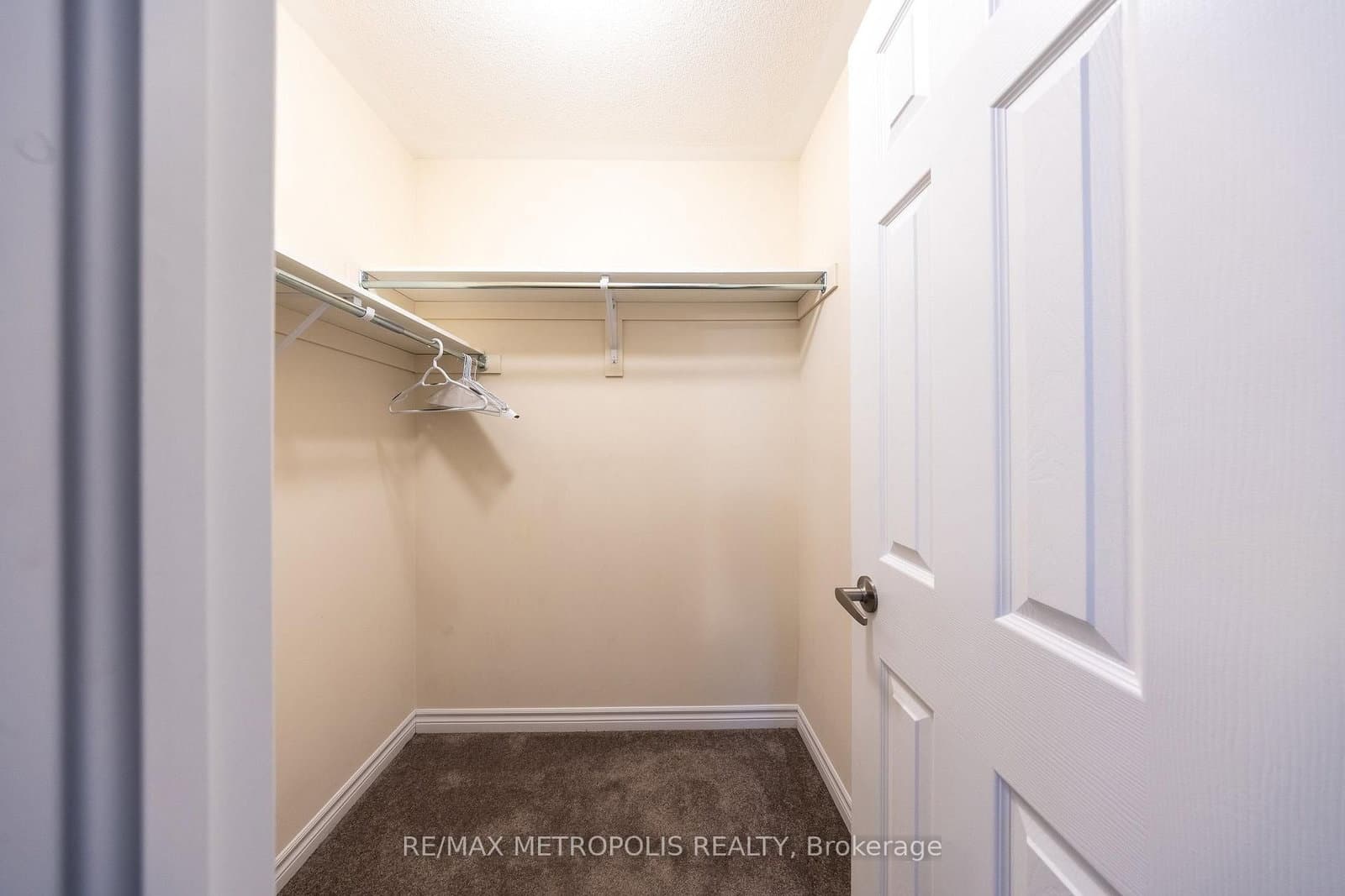 217 Ronald Guscott Street, Unit Main thumbnail 25