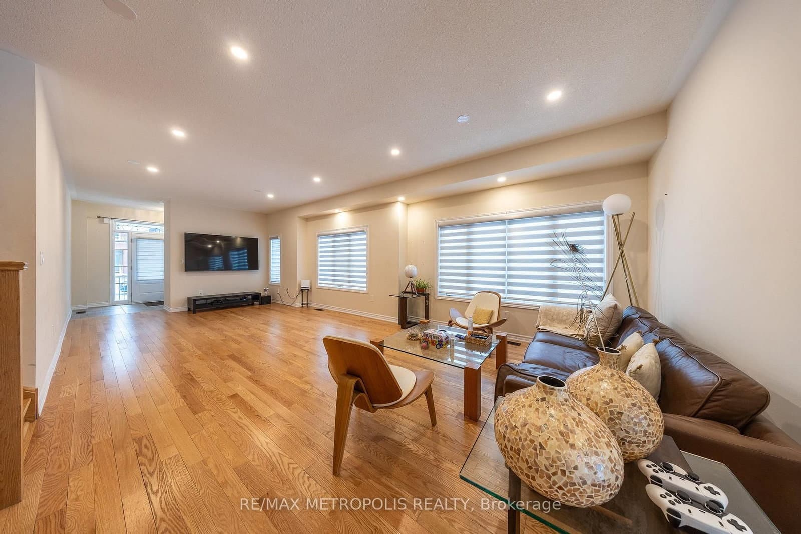 217 Ronald Guscott Street, Unit Main thumbnail 8