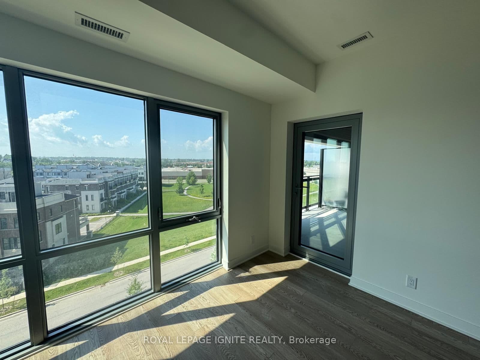51 Clarington Boulevard, Unit 611 thumbnail 7