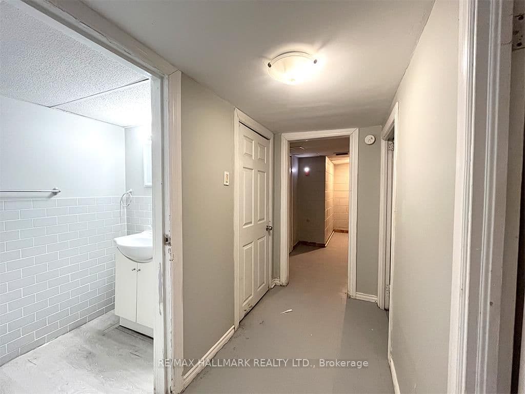 67 Claremore Avenue thumbnail 22