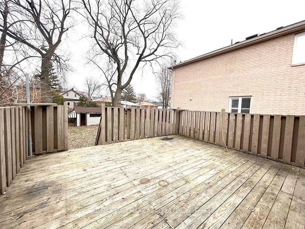 67 Claremore Avenue thumbnail 24