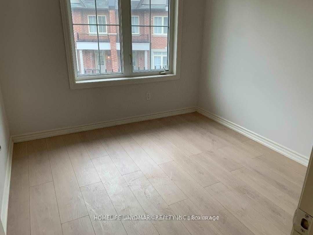 8 Eaton Park Lane, Unit 12 thumbnail 10