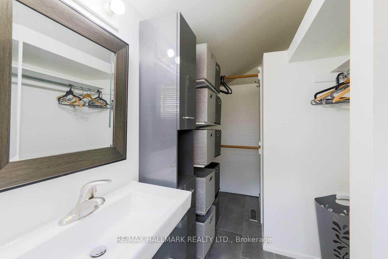 405 Kingston Road, Unit Main Floor thumbnail 12