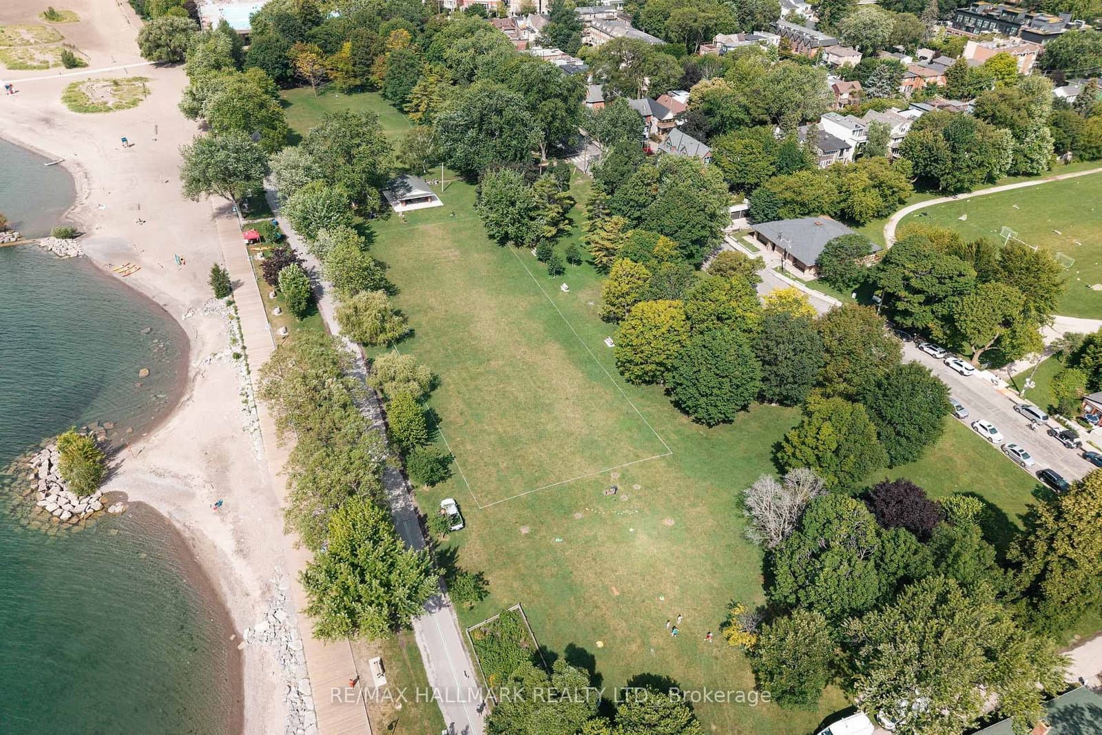 82 Woodbine Avenue thumbnail 37