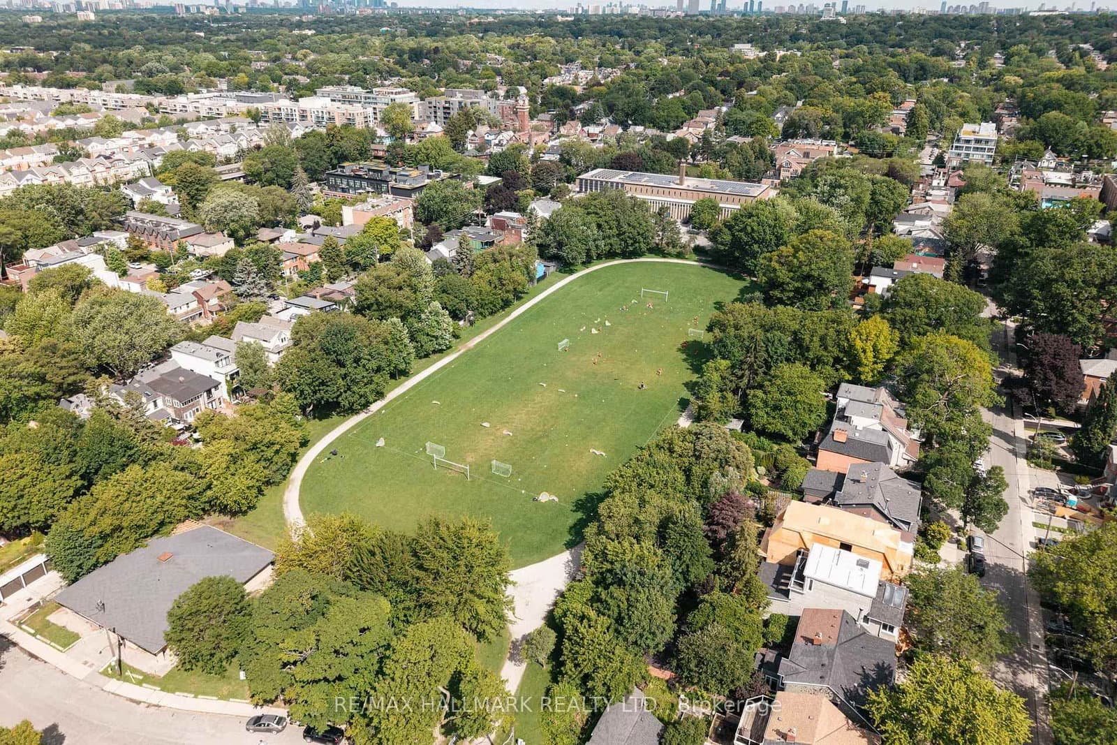 82 Woodbine Avenue thumbnail 38