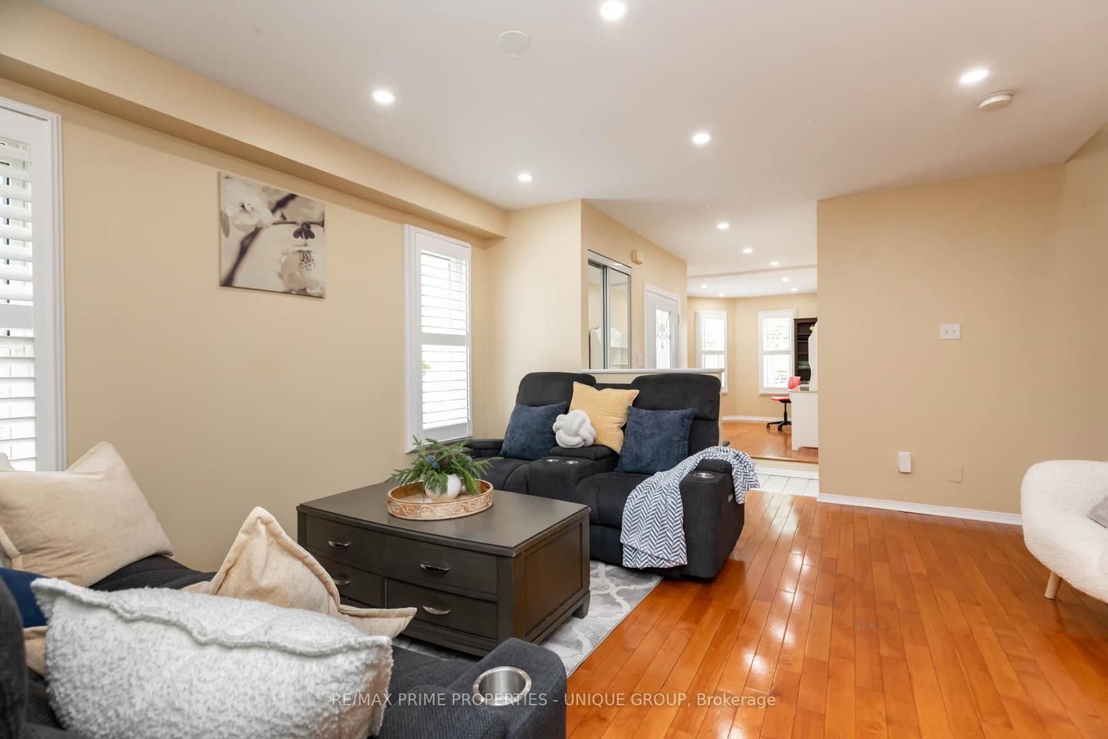 25 Pine Gate Place thumbnail 3