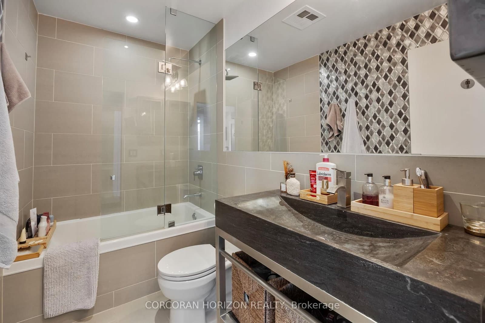 1201 Dundas Street E, Unit 503 thumbnail 32
