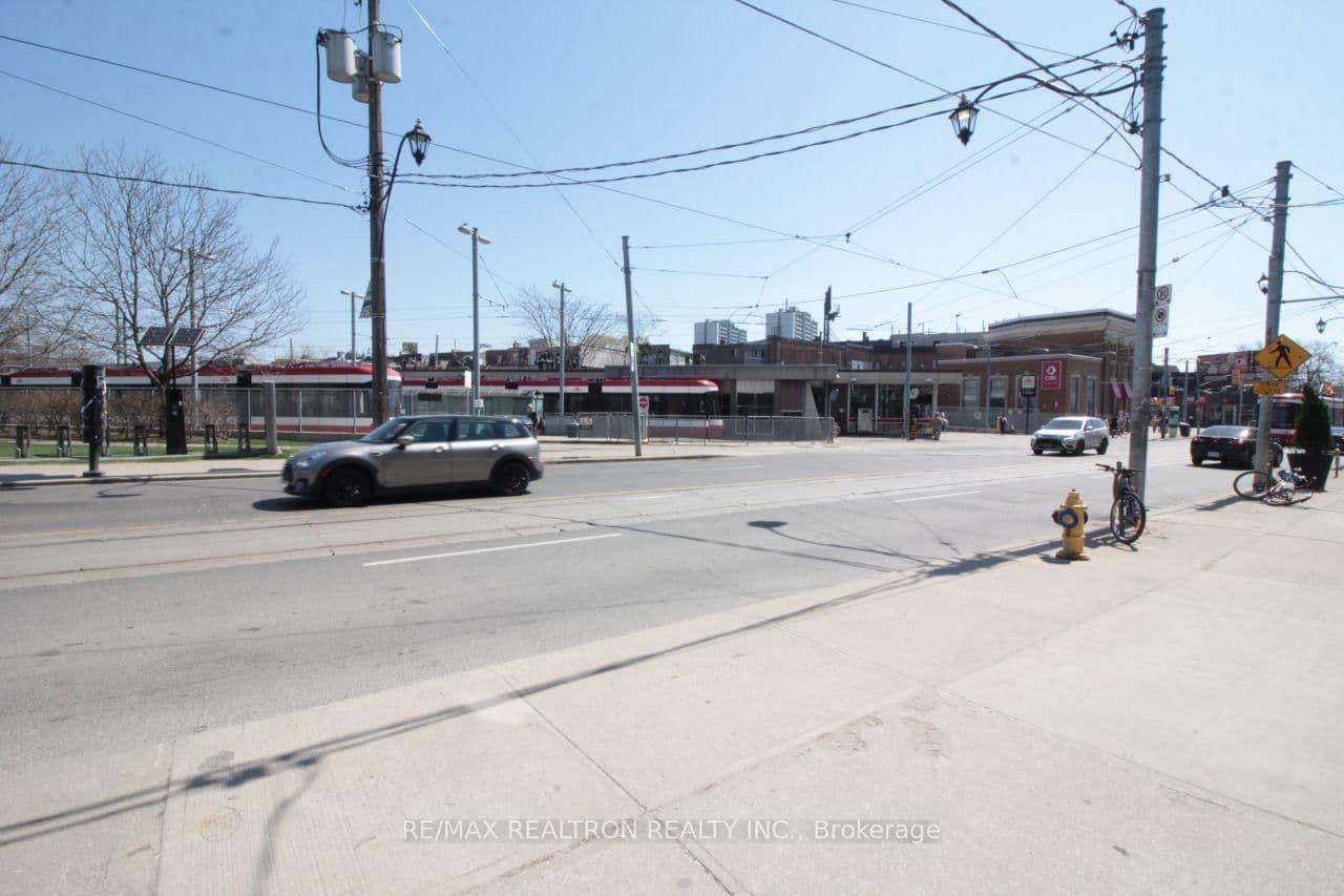 788 Broadview Avenue, Unit # A thumbnail 17
