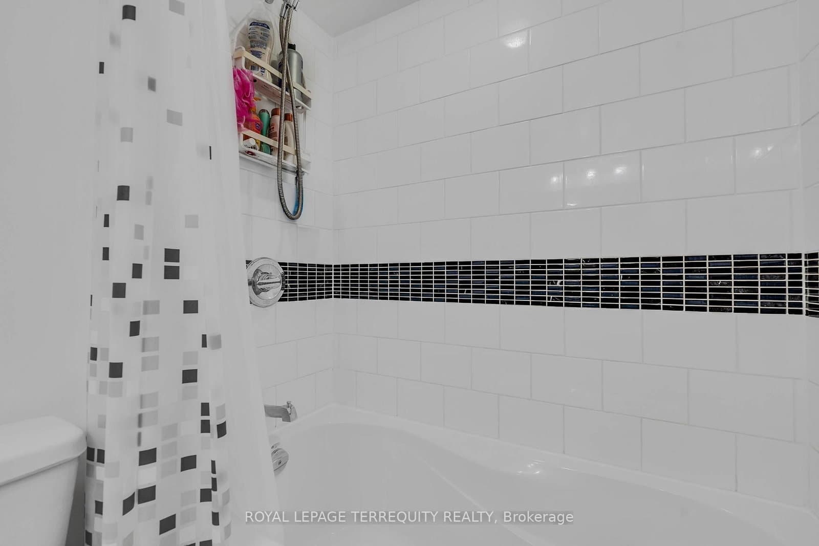 180 Markham Road, Unit 816 thumbnail 24