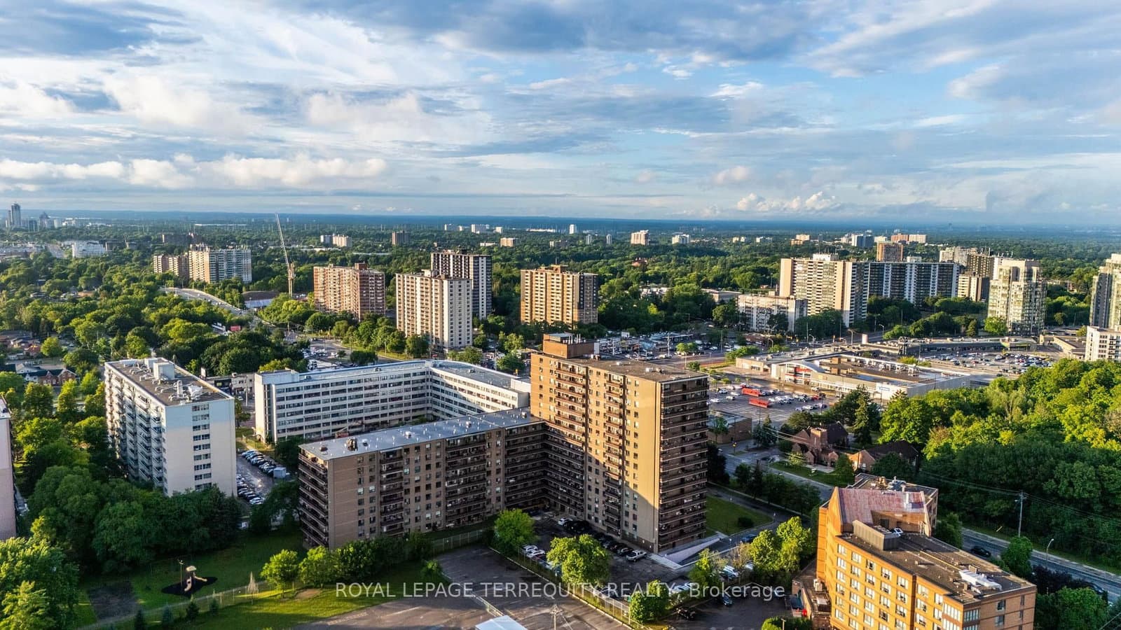 180 Markham Road, Unit 816 thumbnail 35